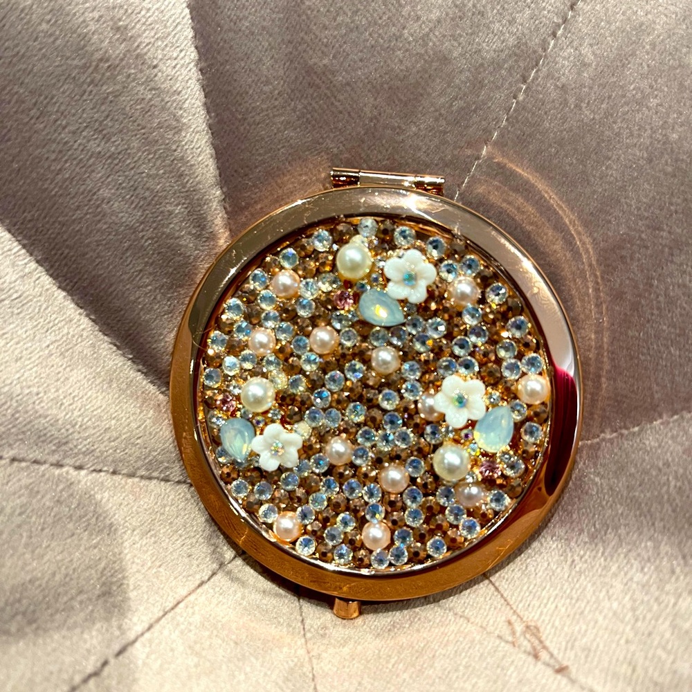 Rose gold Luxury compact mirror